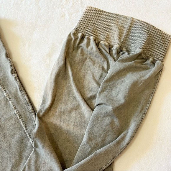 FLAW Free People Good Karma Flare Leggings - Picture 2 of 5